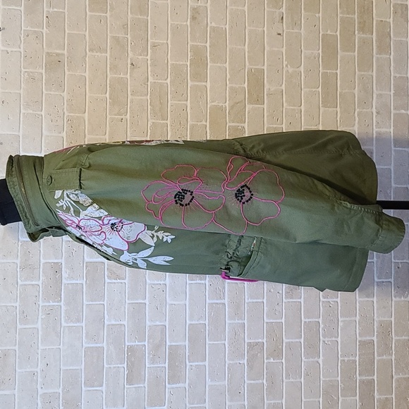 NWOT Desigual Women's Green Embroidery Long sleeve Hooded Spring Parka(Sz L) - Picture 7 of 16